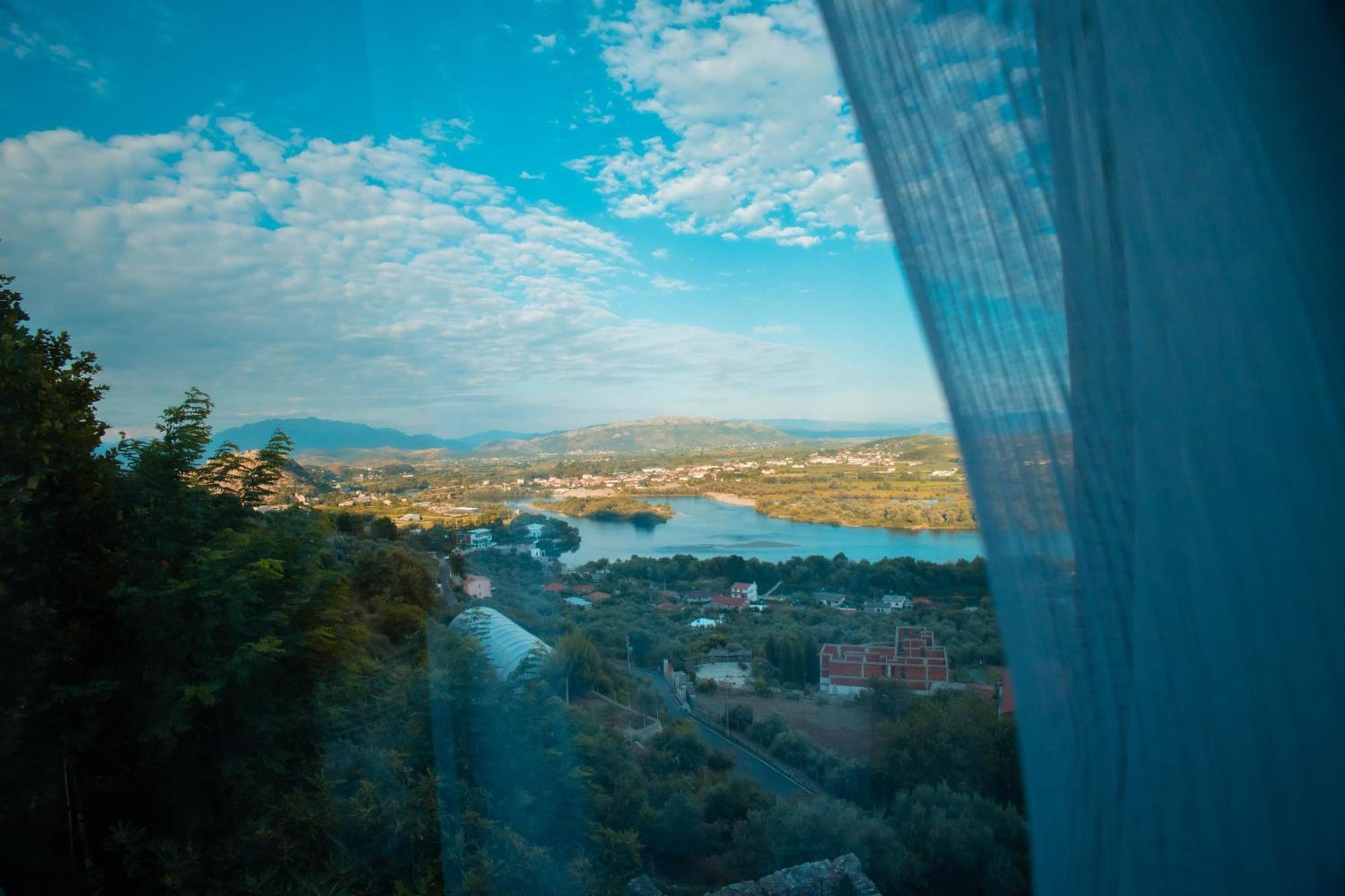 Hotel Shpija E Gjyshit 3*