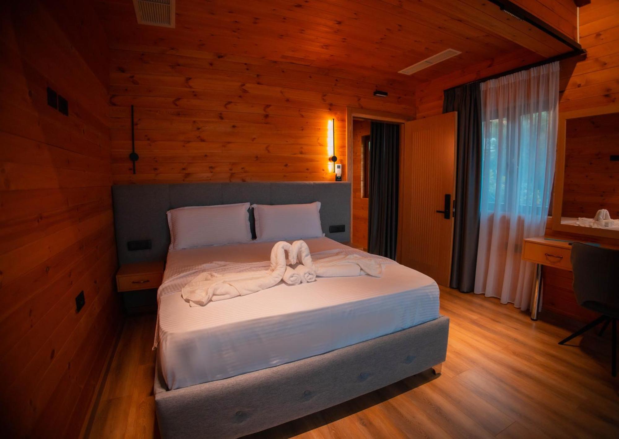 Shpija E Gjyshit Hotel