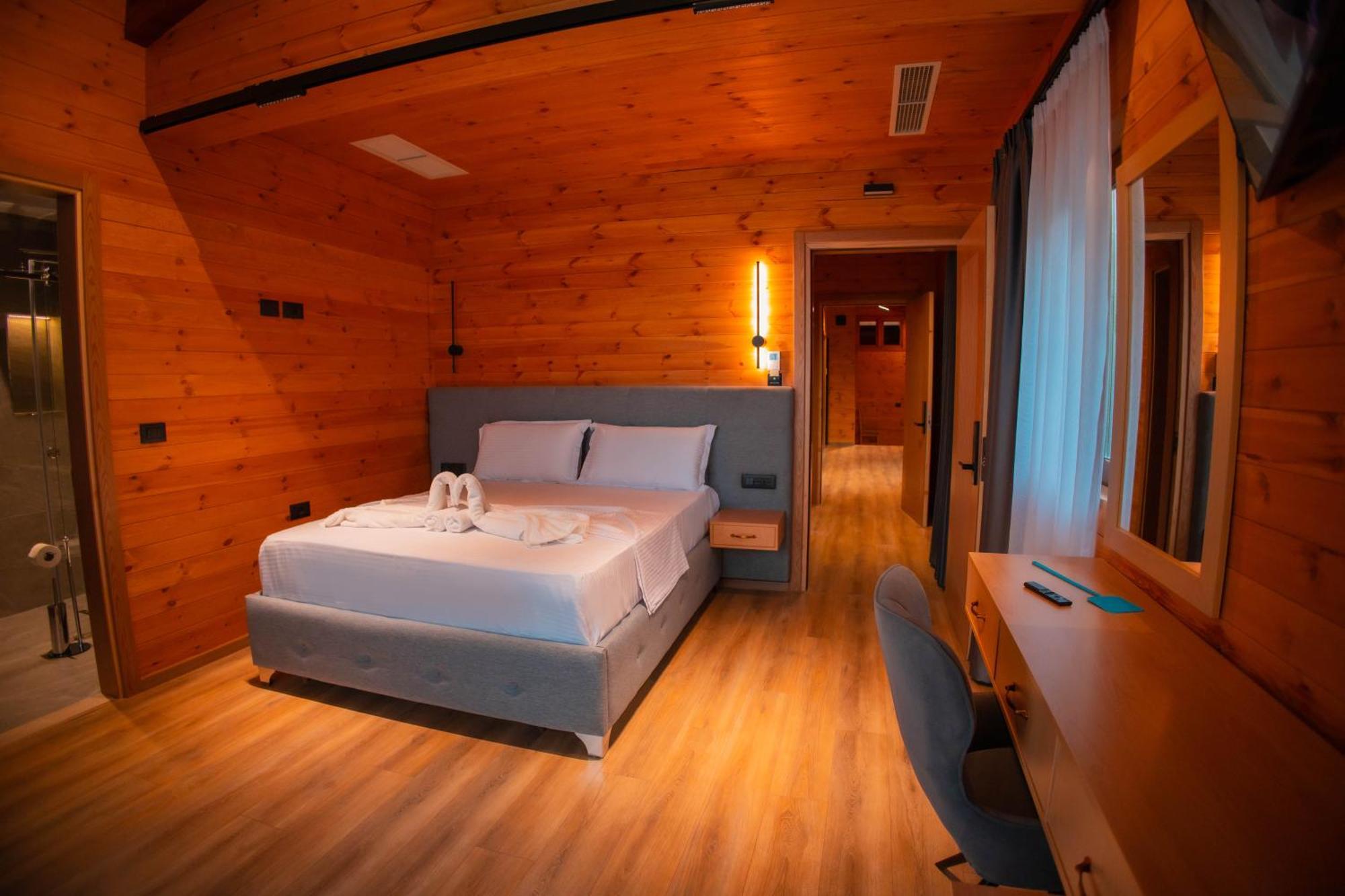 Hotel Shpija E Gjyshit Canaj