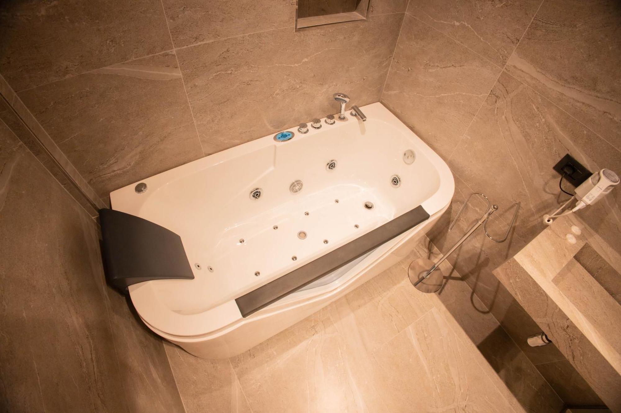 Shpija E Gjyshit Hotel 3*