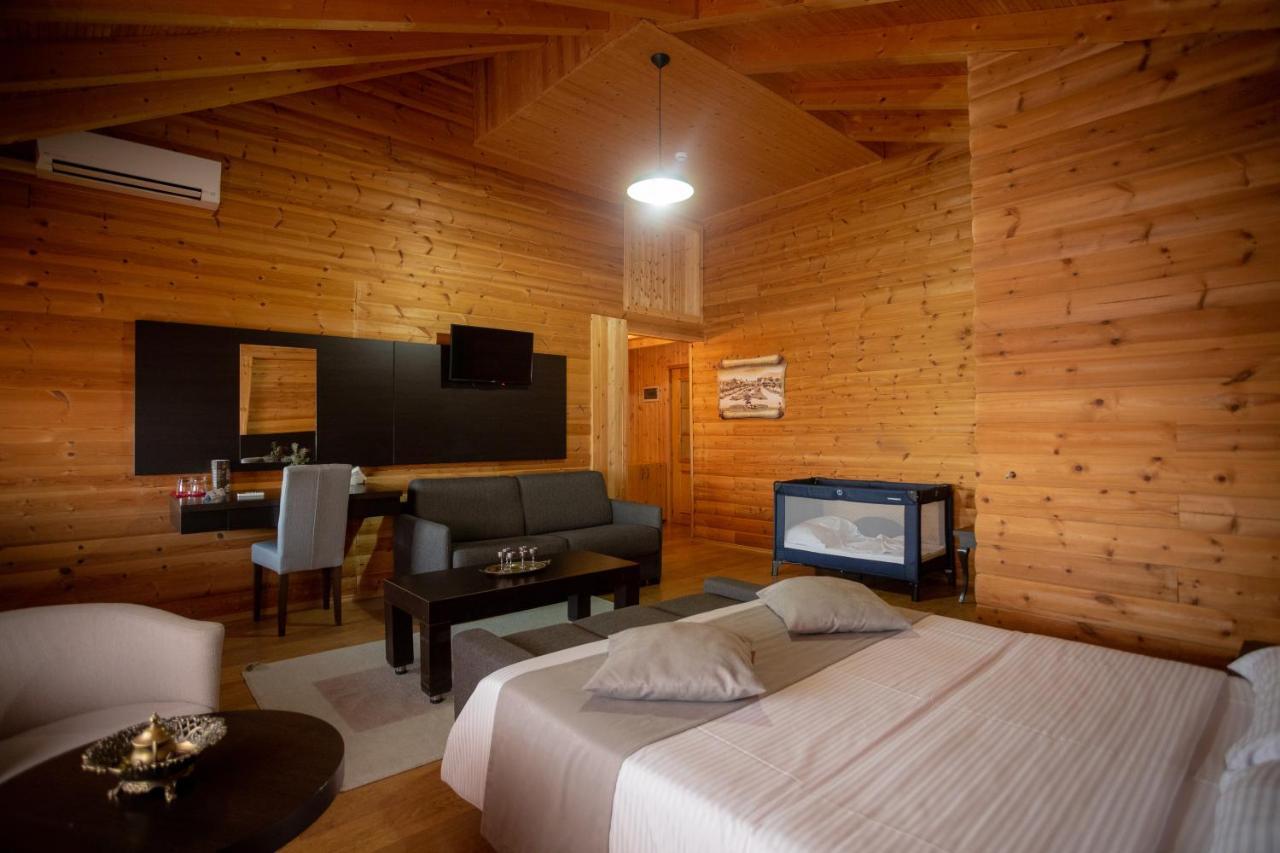 Hotel Shpija E Gjyshit 3*