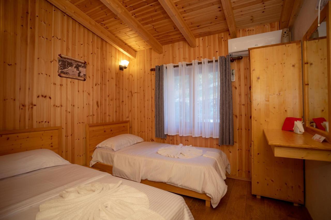 Shpija E Gjyshit Hotel Canaj