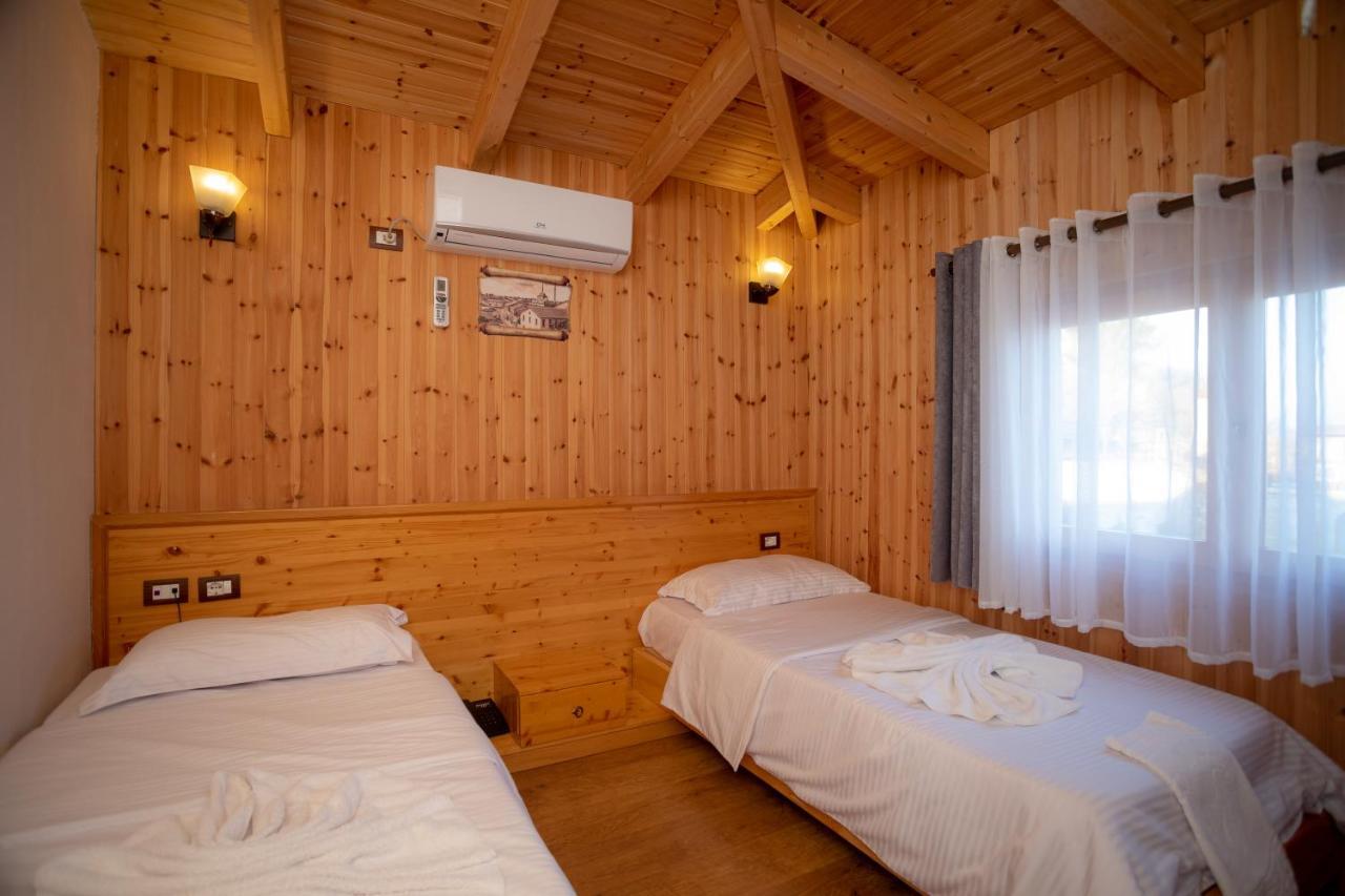 Shpija E Gjyshit Hotel Canaj