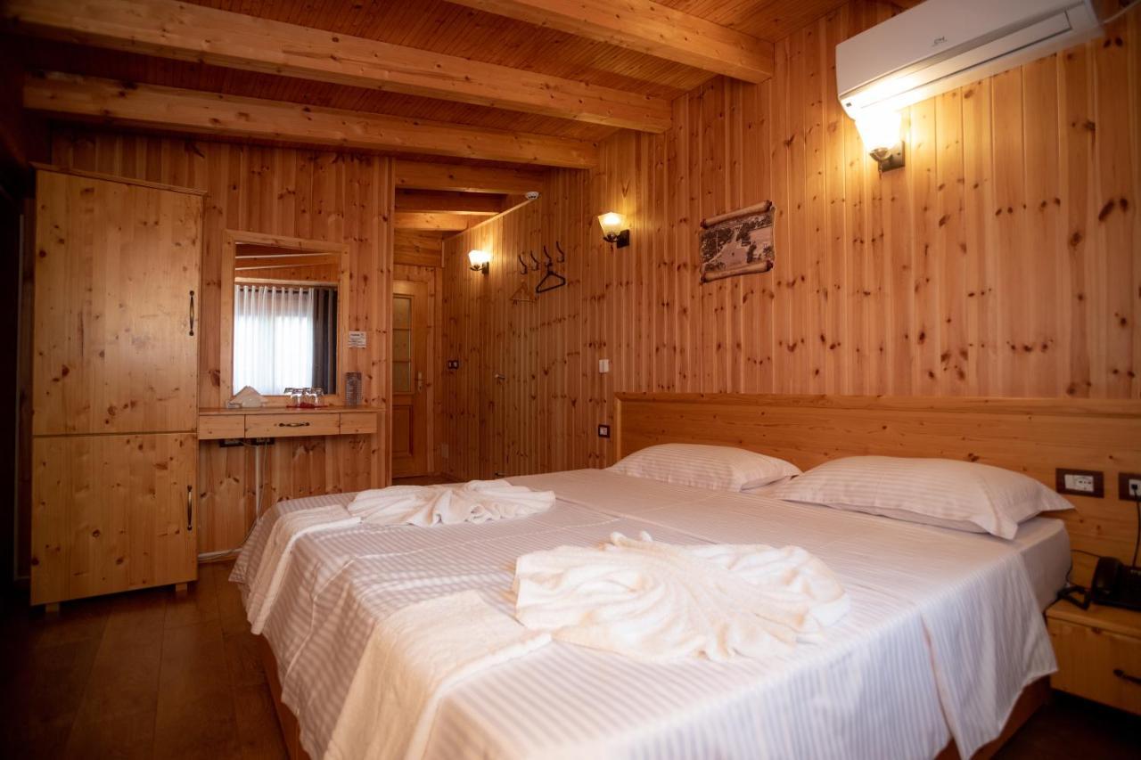 Hotel Shpija E Gjyshit 3*