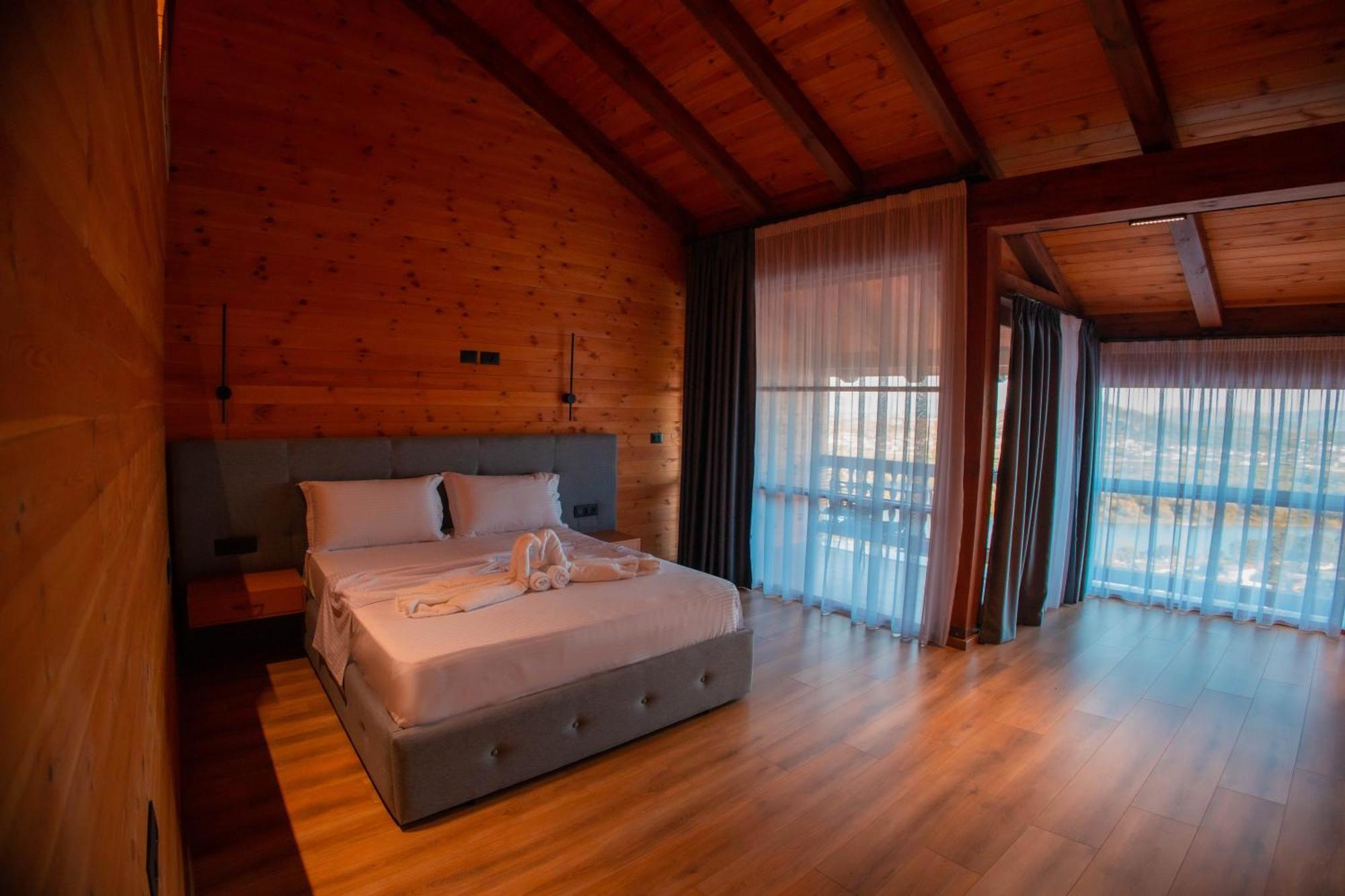 Hotel Shpija E Gjyshit Canaj