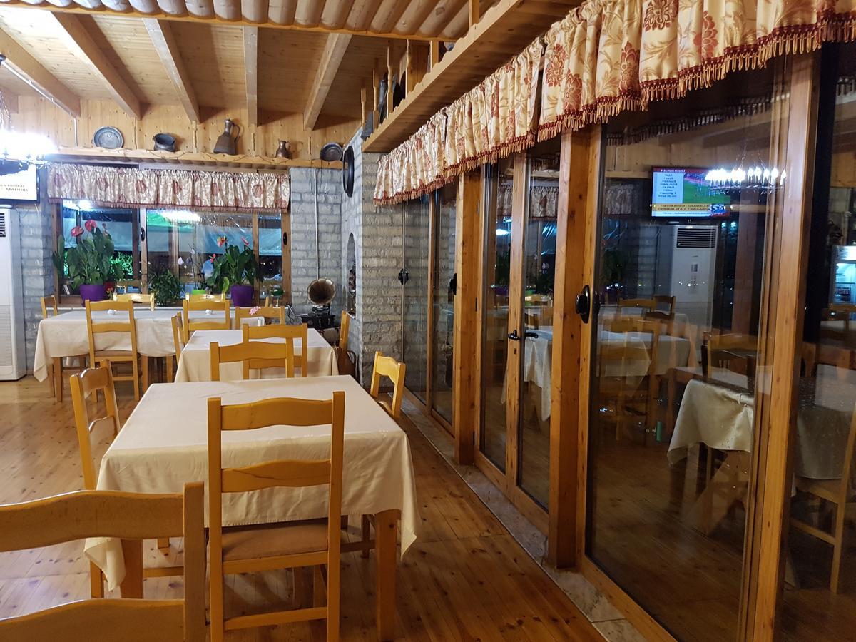 Shpija E Gjyshit Hotel Canaj