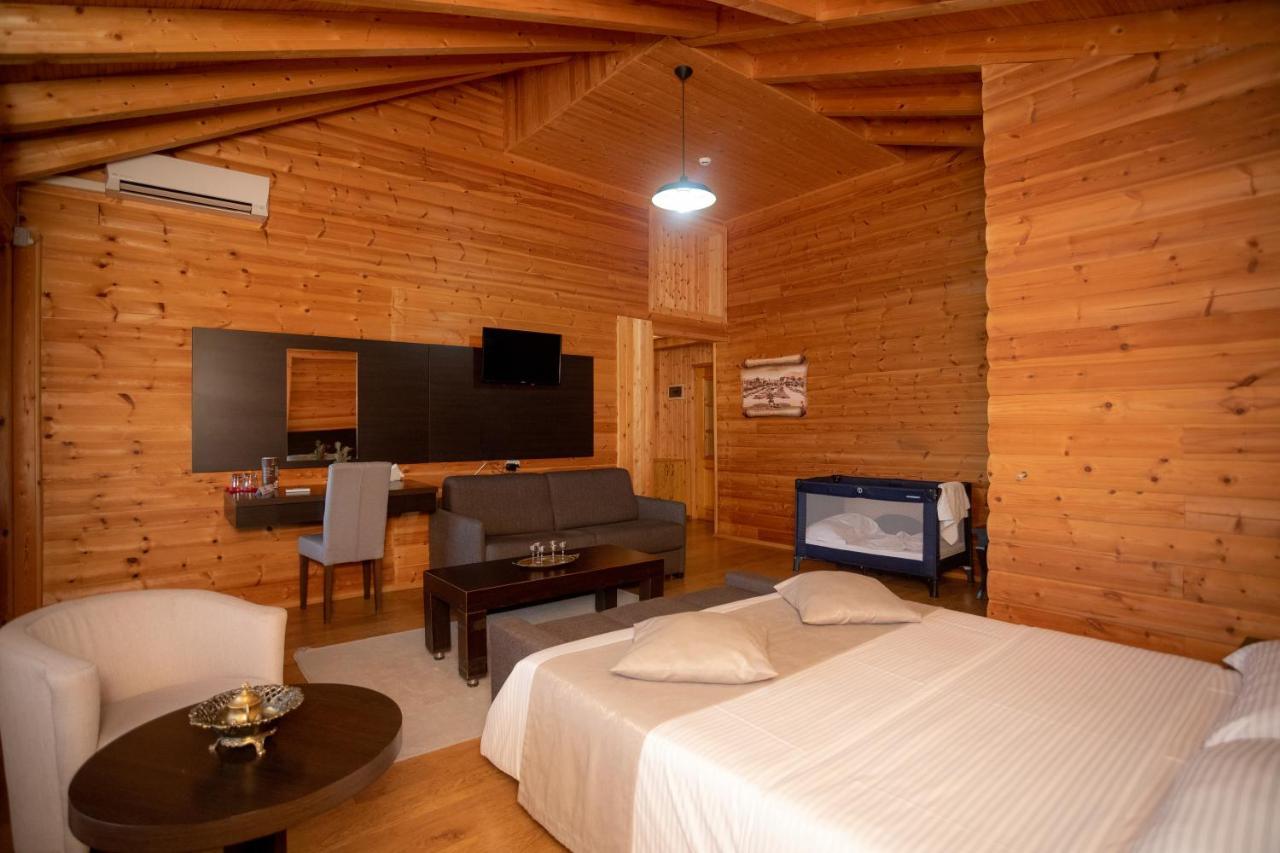 Hotel Shpija E Gjyshit Canaj