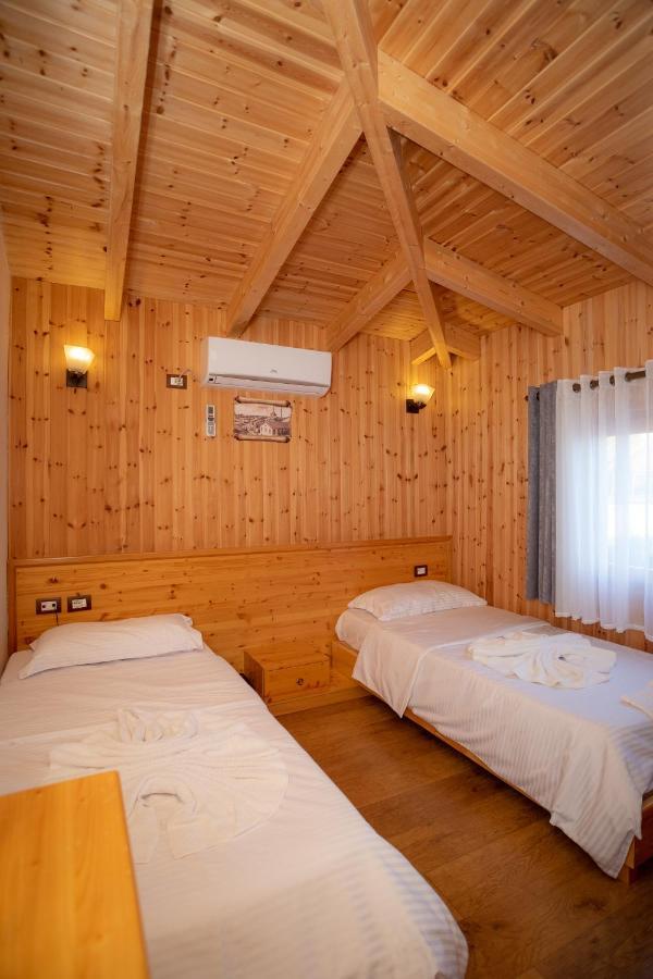 Shpija E Gjyshit Hotel 3*