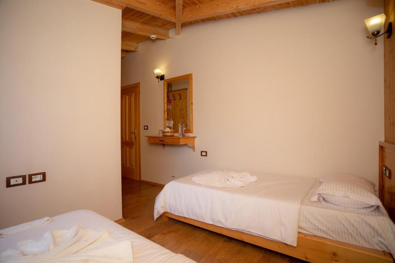 Hotel Shpija E Gjyshit 3*