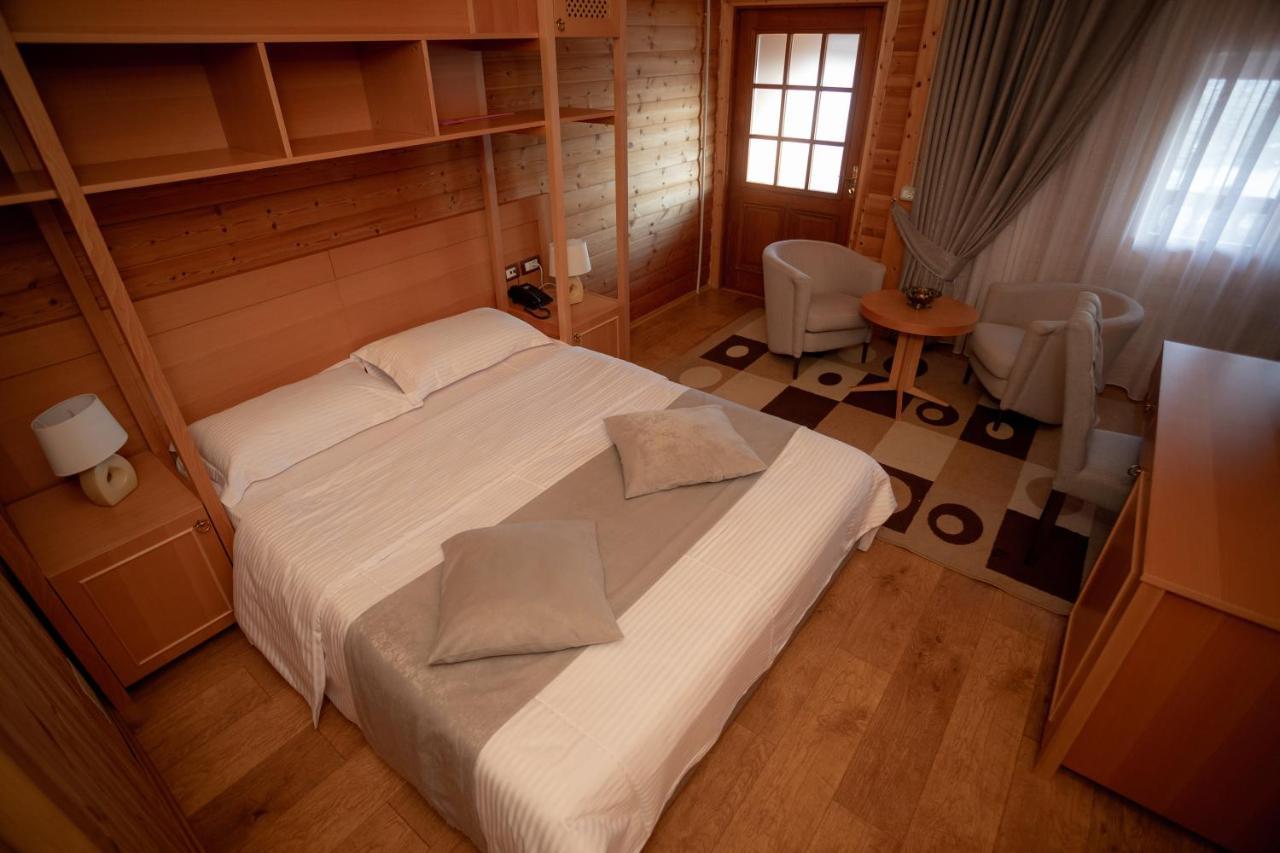 Shpija E Gjyshit Hotel Canaj