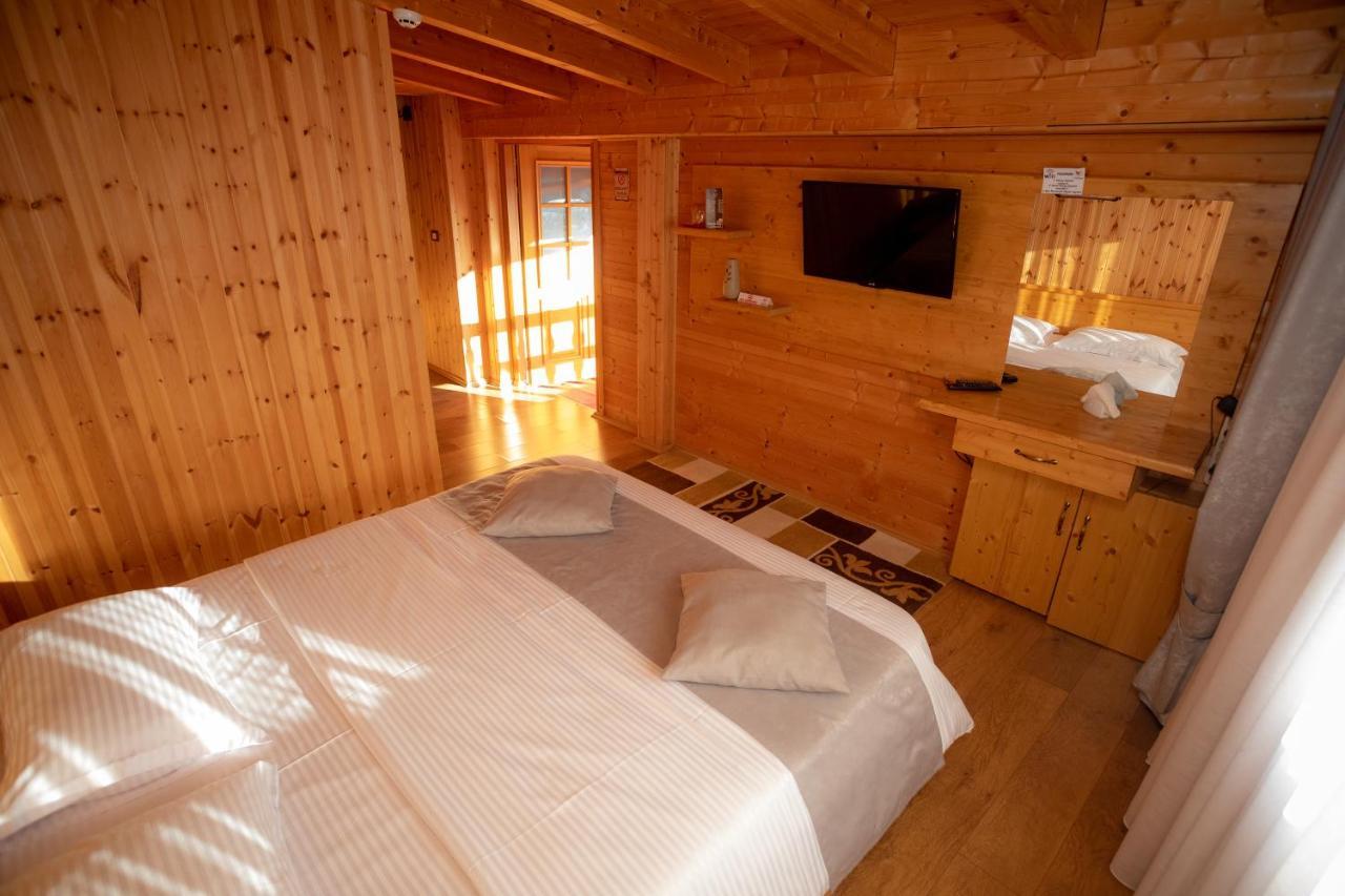 Hotel Shpija E Gjyshit 3*