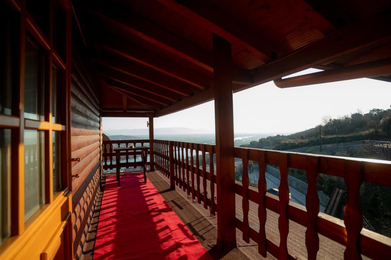Hotel Shpija E Gjyshit Canaj
