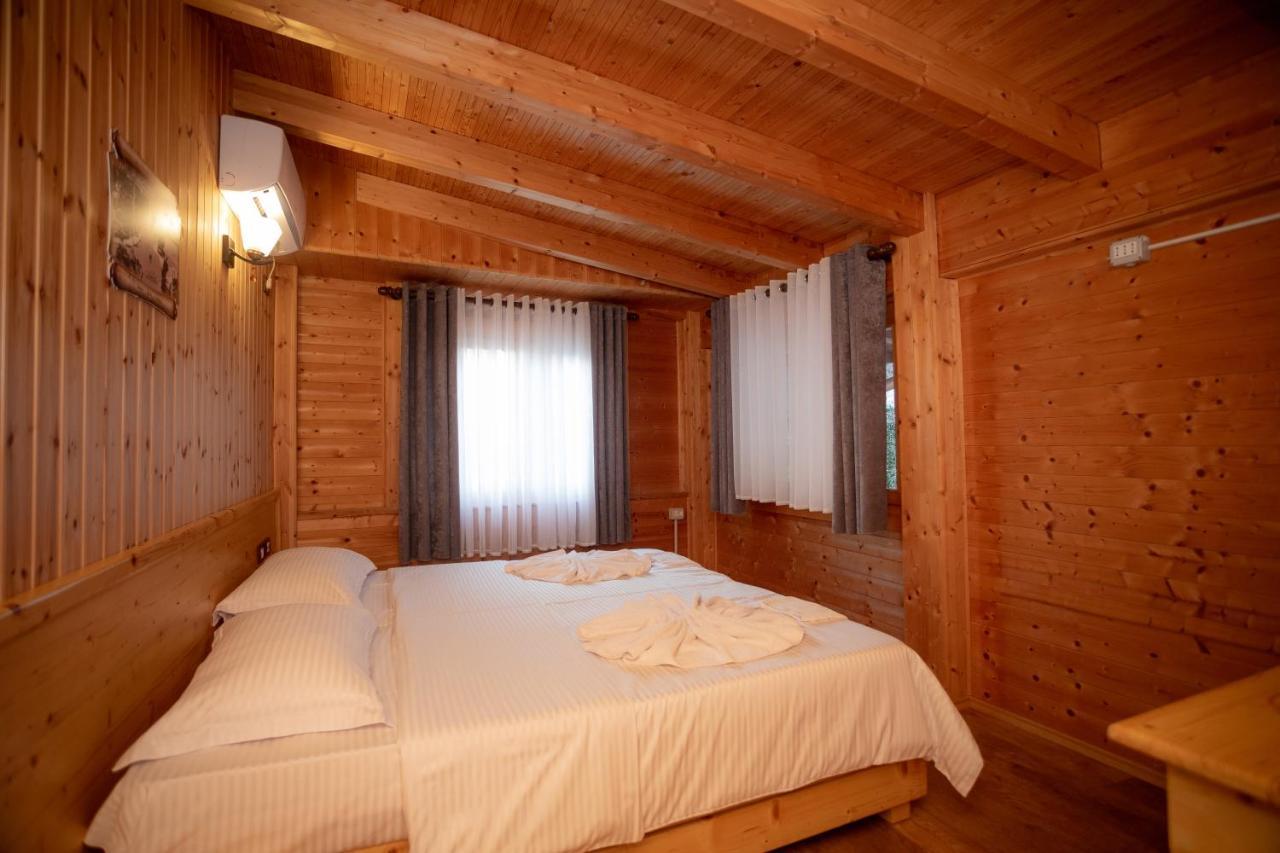 Shpija E Gjyshit Hotel Canaj